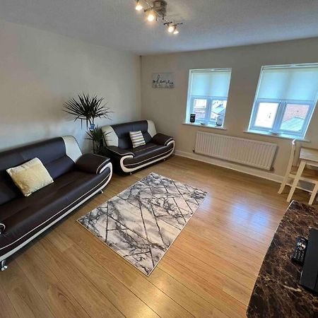 Viking Apartment Cronton Ngoại thất bức ảnh